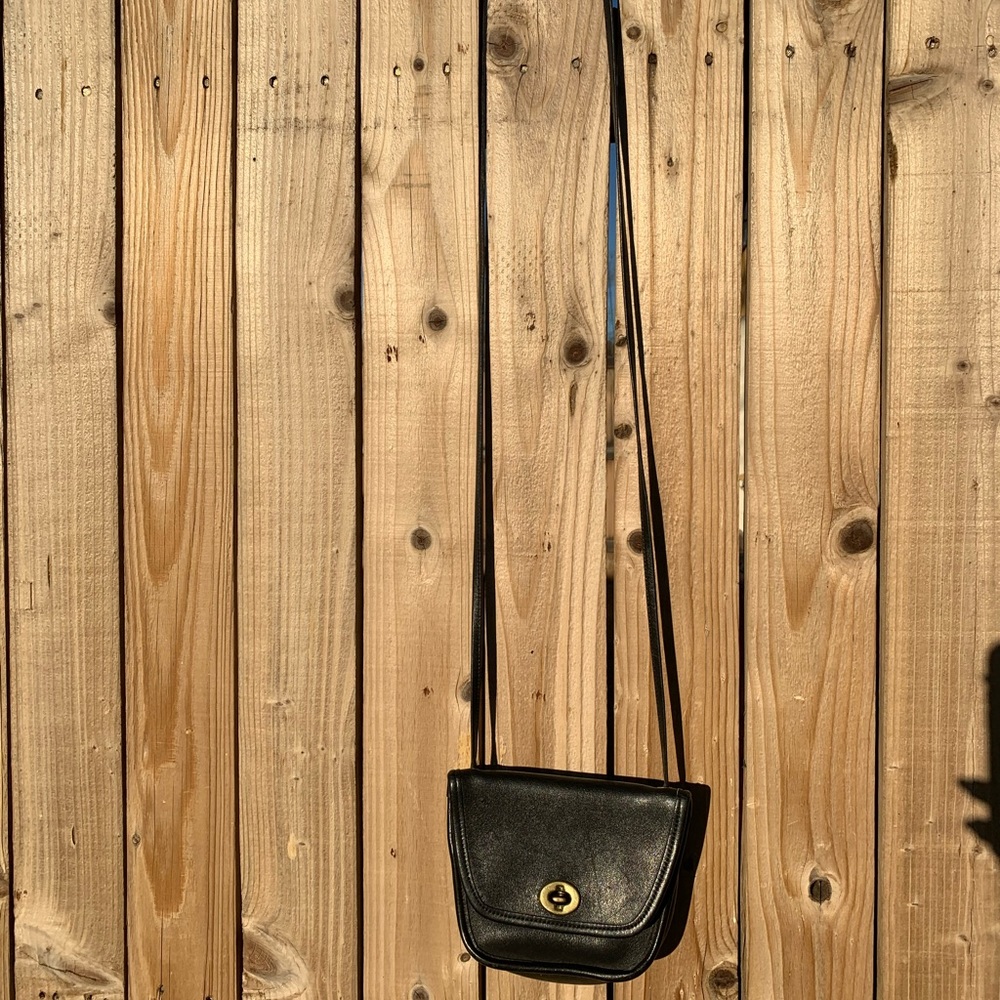 Vintage Coach Mini Black-Crossbody